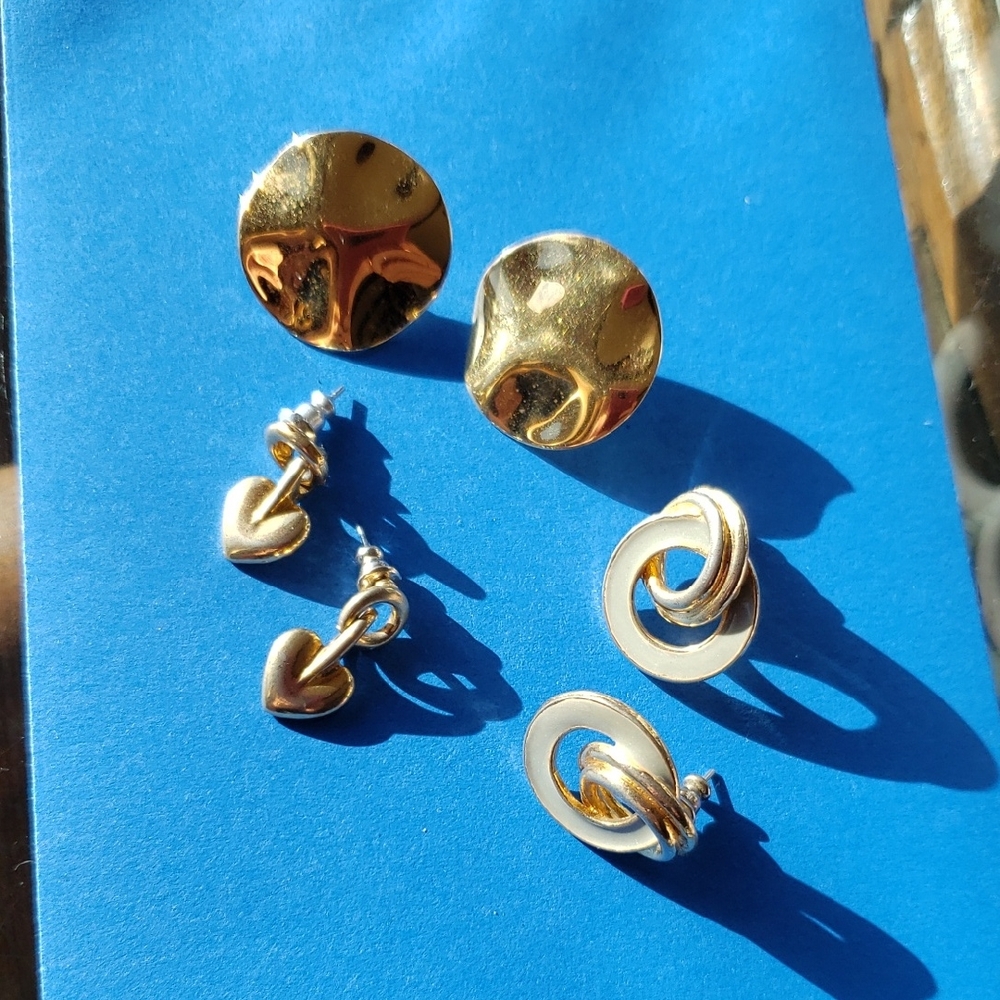 Chic Gold Heart Earrings Peirced Stud Post